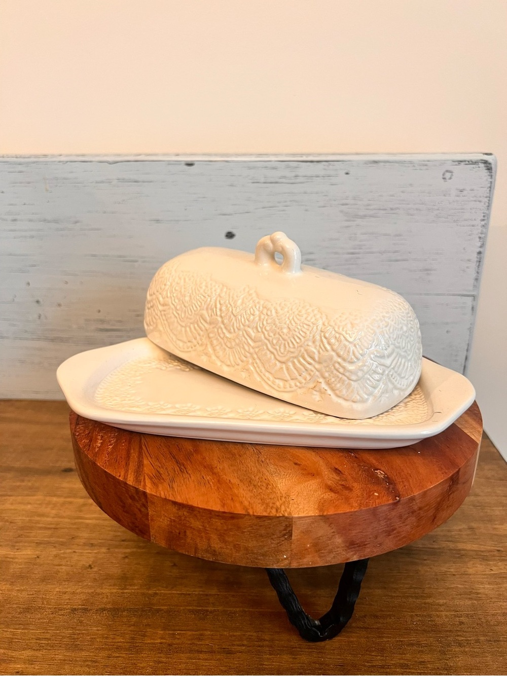 Pioneer Woman Vintage Lave Butter Dish NEW